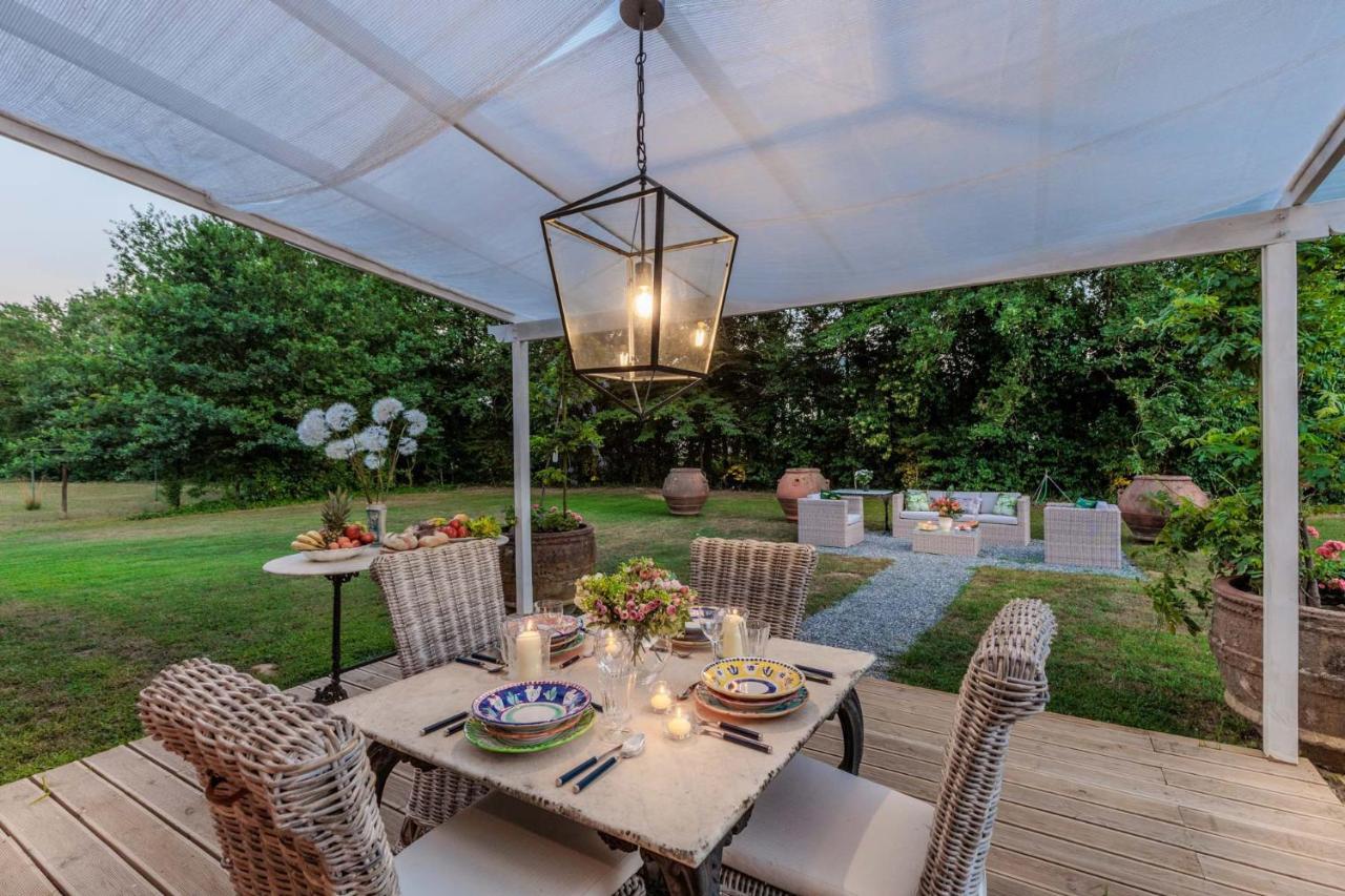 Villa Bassotta, A Charming Cottage Лука Екстериор снимка