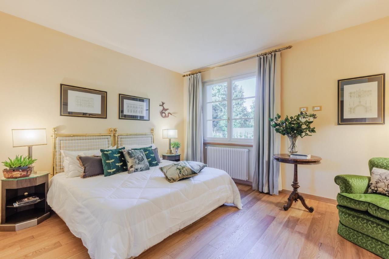 Villa Bassotta, A Charming Cottage Лука Екстериор снимка