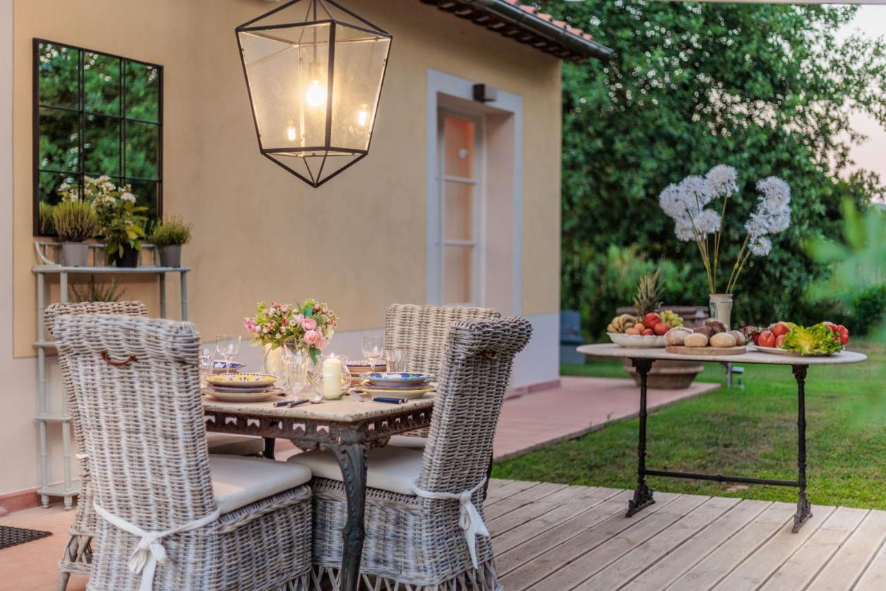Villa Bassotta, A Charming Cottage Лука Екстериор снимка